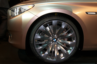 Illustration for article titled BMW 5-Series GT Concept: Giving Bangle's Rear A Lift